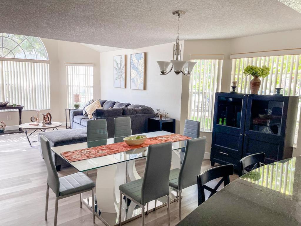 Luxury Condo 3Br Apartment Near Disney World Kissimmee Bagian luar foto